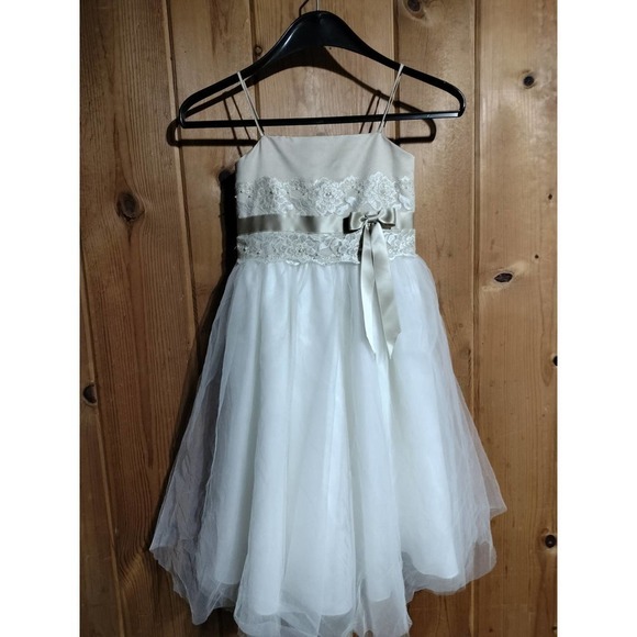 David's Bridal child size 4 formal dress beige & white flower girl jr bridesmaid - Picture 4 of 16